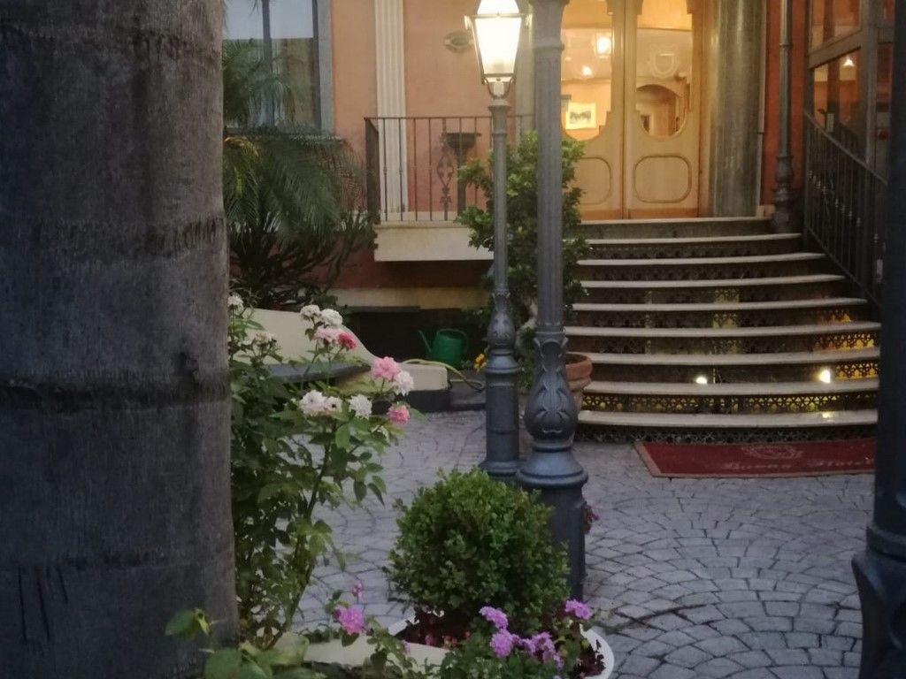 Buono B&B Neapel Exteriör bild